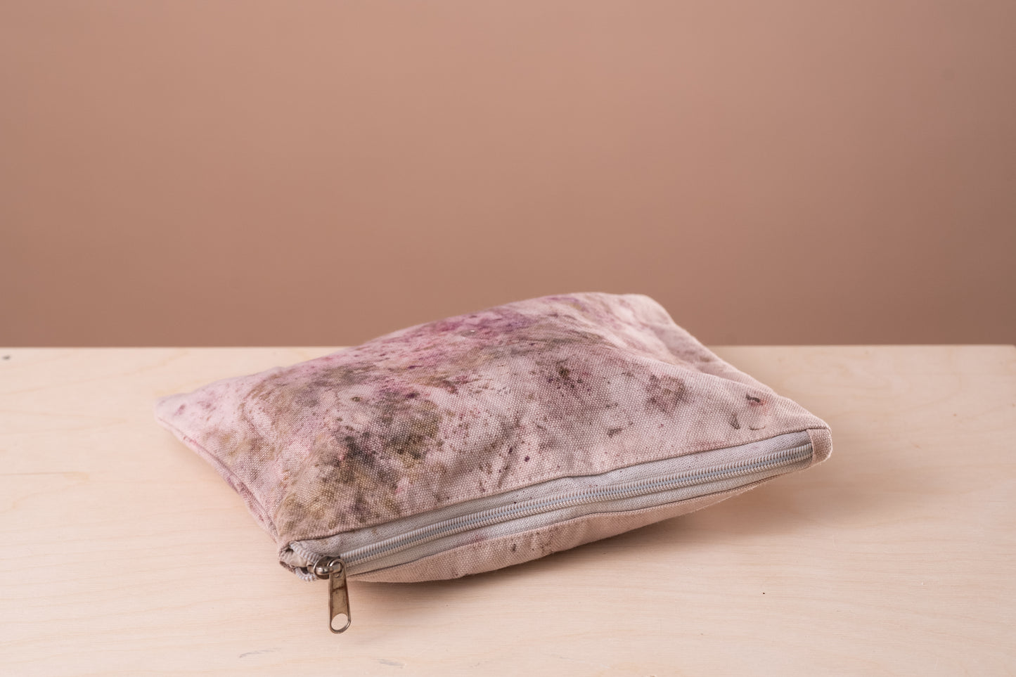 Travel pouches with zip - Linen