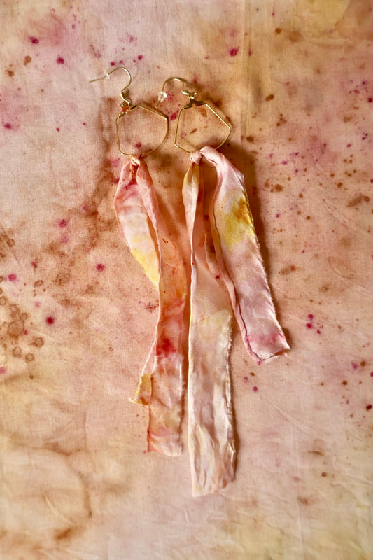 Earrings naturally dyed