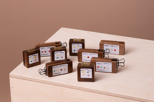 Natural pigment paint kits